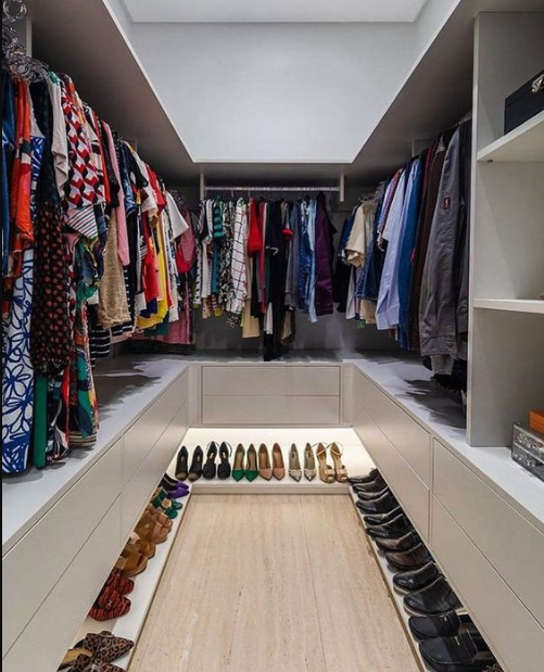 Wardrobe Closet